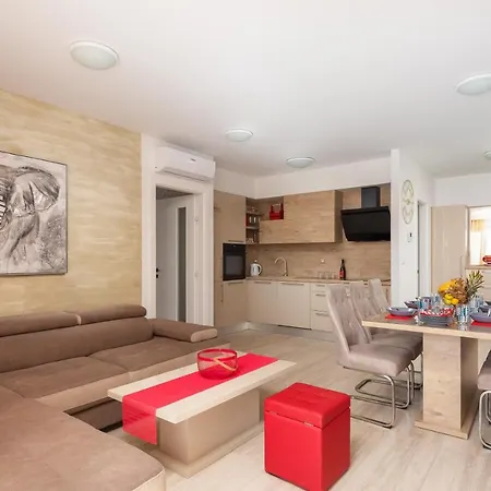 Apartman Mintos Luxury Podstrana