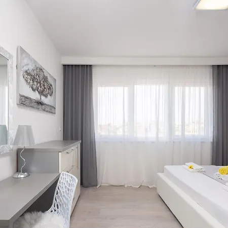 Apartman Mintos Luxury