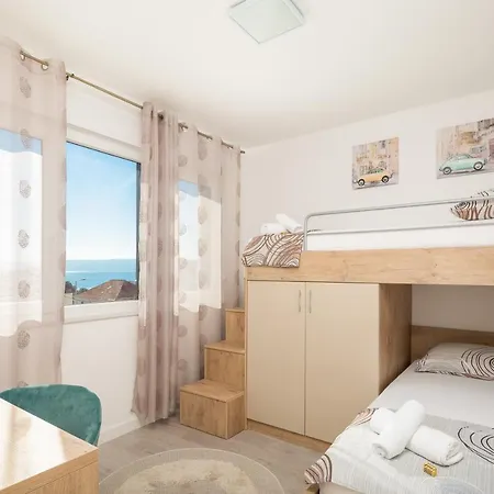 Mintos Luxury Apartament *