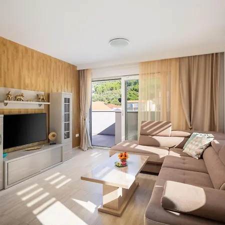 Apartman Mintos Luxury