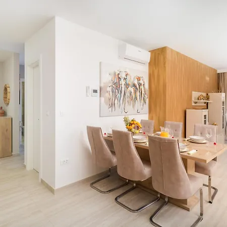 Apartman Mintos Luxury *